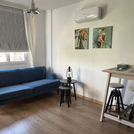 Apartment Lovely 1-bd With Patio In Center Nicosia